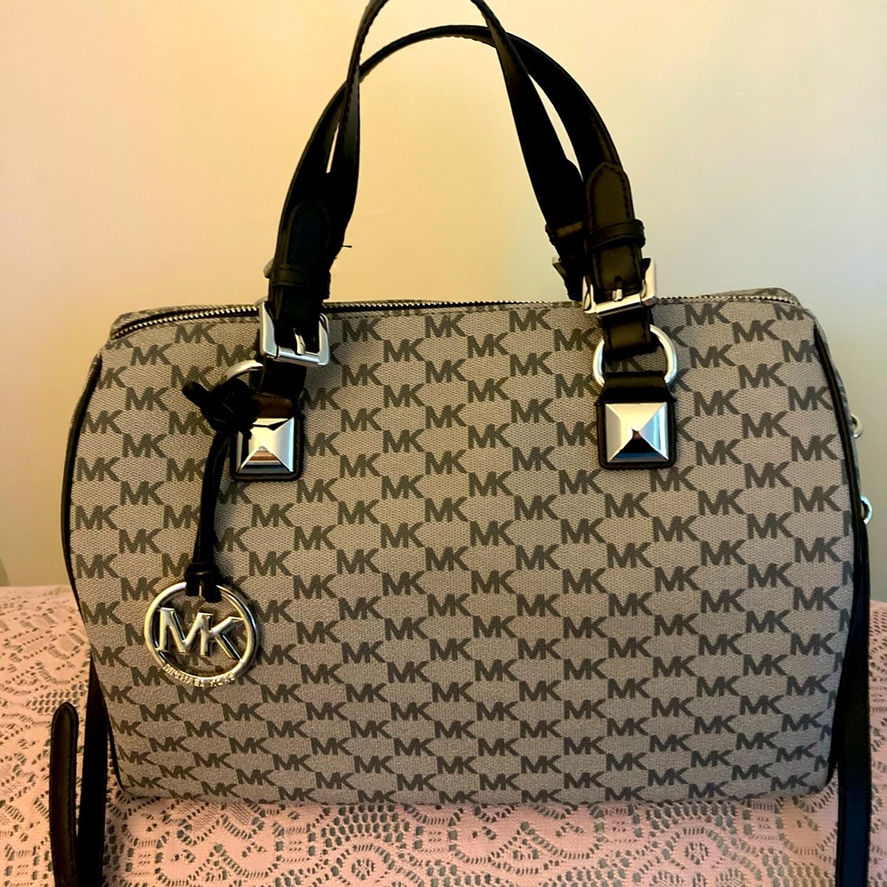 Micheal Khors Grayson Satchel Like newSOLD